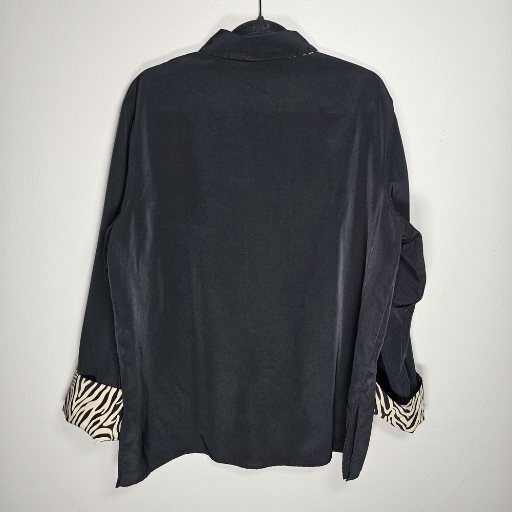 Susan Graver Womens XL Button Up Top Black Soft Blouse Flip Cuff Cheetah Print - Picture 2 of 6